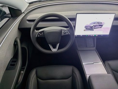 Used 2025 Tesla Model 3 Long Range RWD image 17
