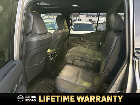 Used 2024 Lexus GX 550 image 26