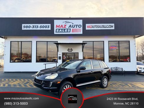 Used 2008 Porsche Cayenne Sport Utility 4D image 1