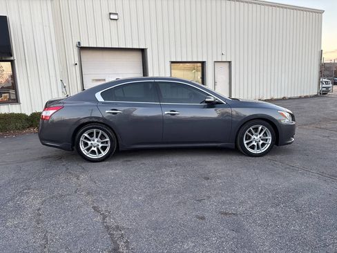 Used 2011 Nissan Maxima 3.5 SV w/ Cold Pkg image 6