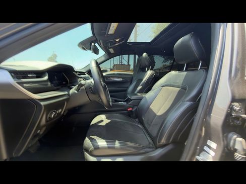 Used 2022 Jeep Grand Cherokee Altitude AWD/4WD image 7