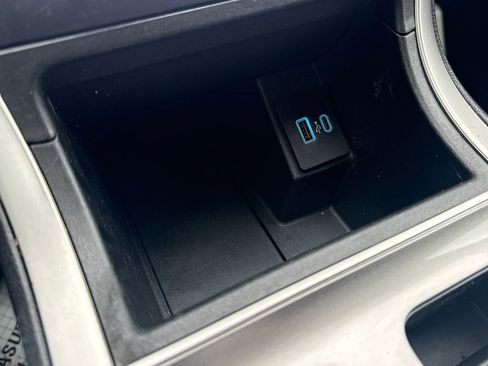 Used 2024 Ford Edge SEL image 38