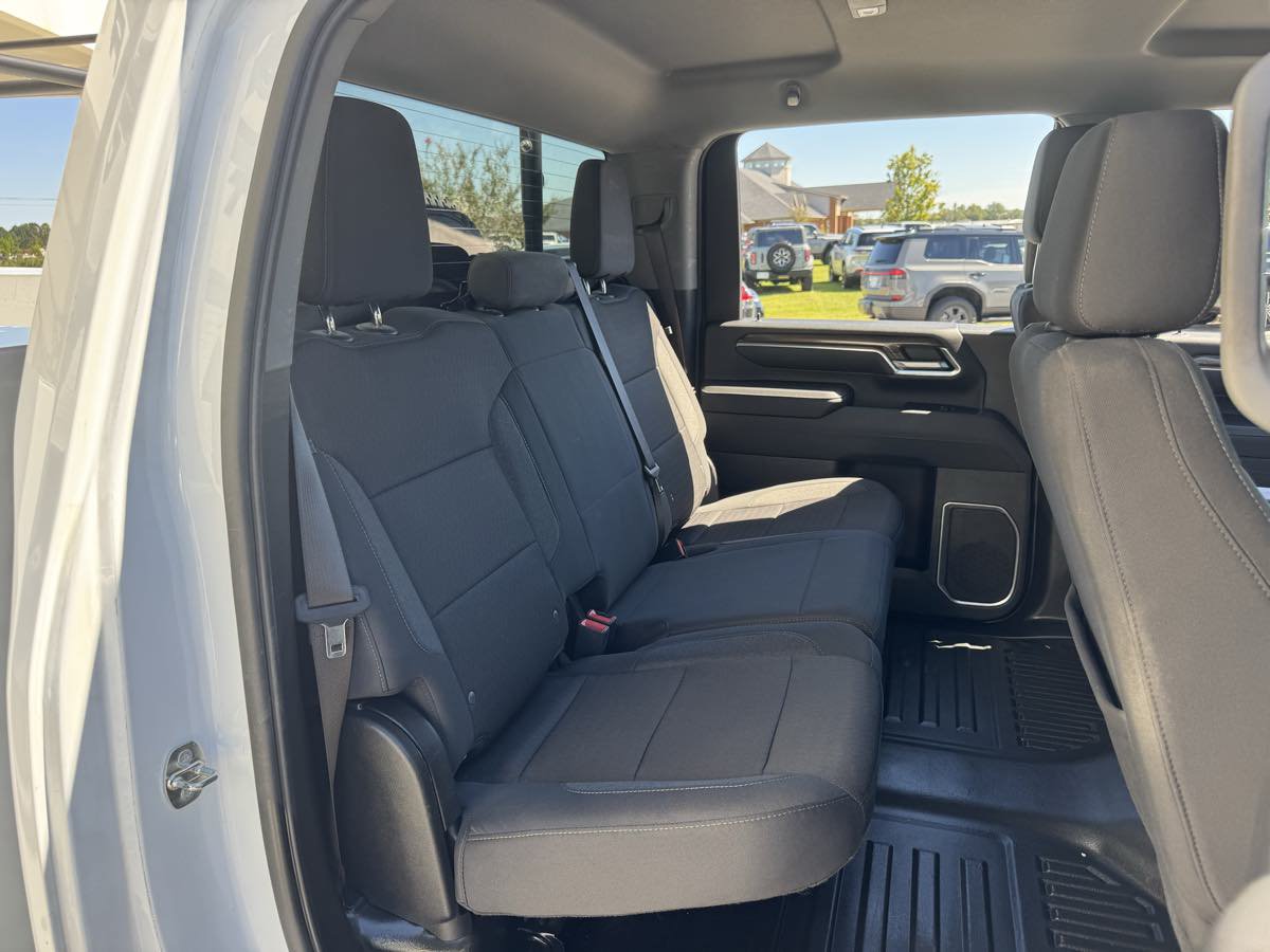 Used 2024 Chevrolet Silverado 3500 LT w/ Convenience Package RWD image 13