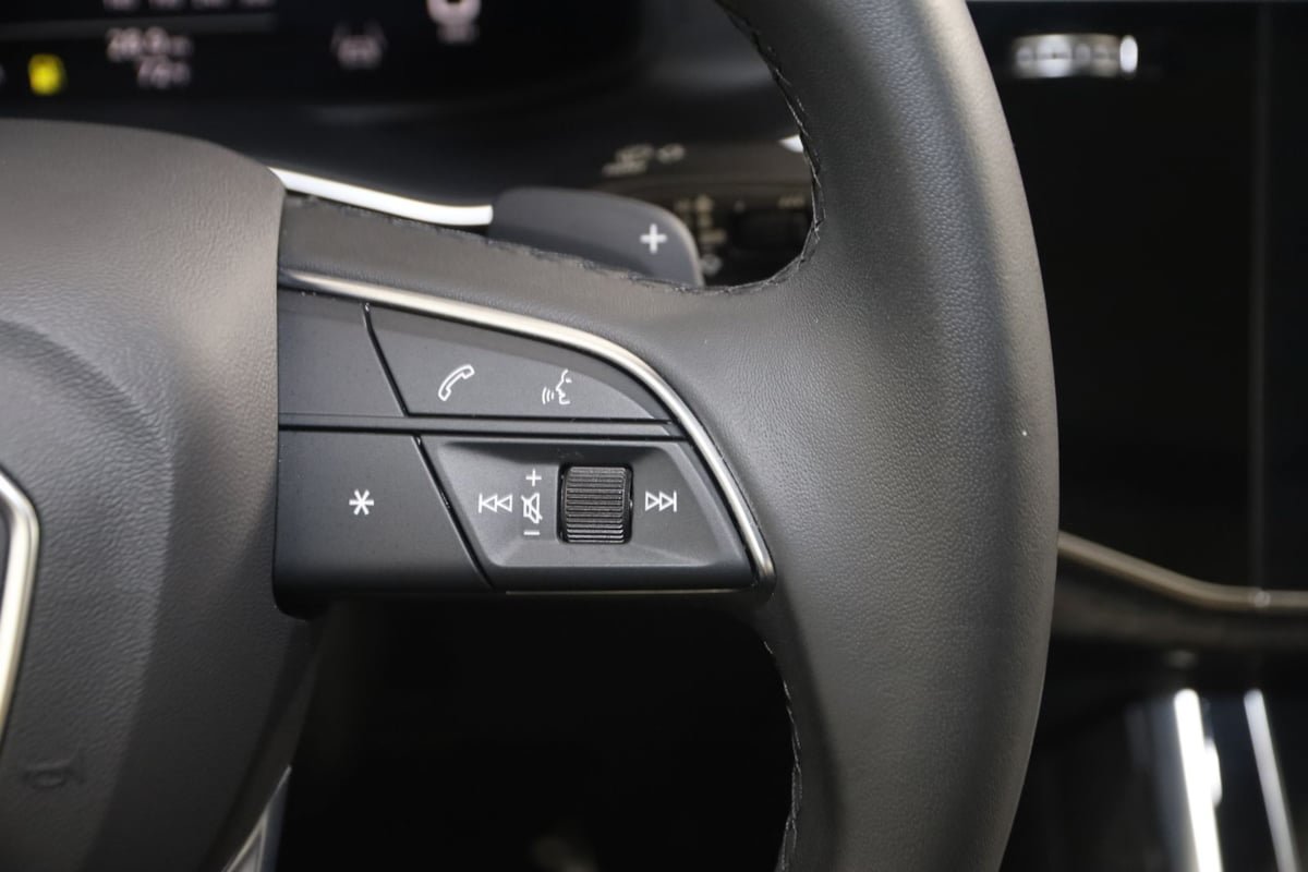 Used 2023 Audi Q7 2.0T Premium w/ Convenience Package AWD/4WD image 29