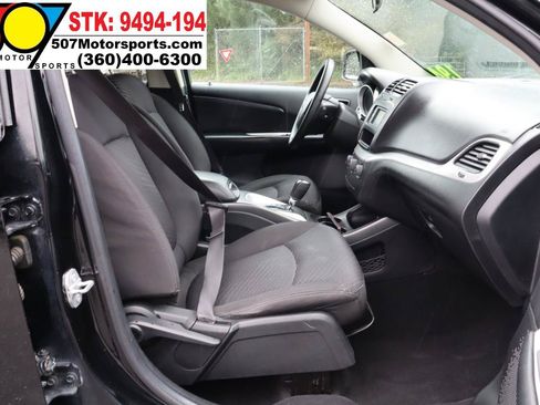 Used 2015 Dodge Journey SXT w/ Flexible Seating Group FWD image 21