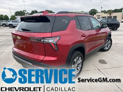 Used 2025 Chevrolet Equinox LT w/ Convenience Package II FWD image 8