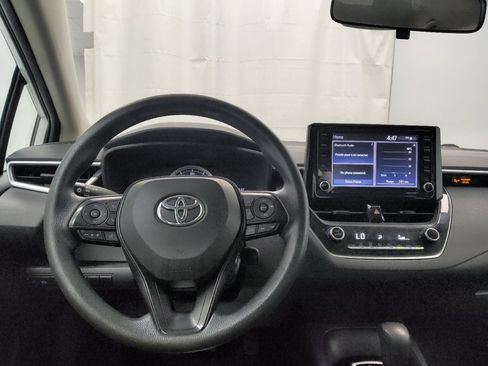 Used 2022 Toyota Corolla LE FWD image 22