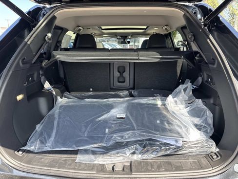 New 2025 Mitsubishi Outlander SE image 8