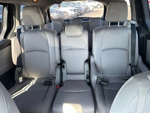 Used 2019 Honda Odyssey EX image 14