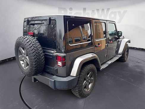 Used 2016 Jeep Wrangler Unlimited Sport image 5