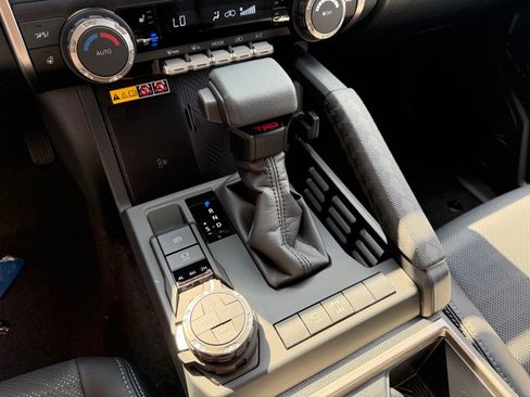 New 2026 Toyota 4Runner TRD Off-Road Premium AWD/4WD image 12