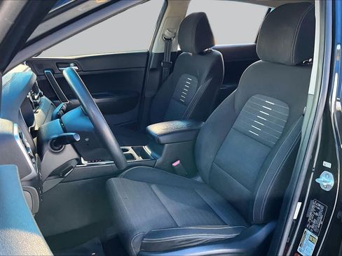 Used 2017 Kia Sportage LX w/ LX Popular Package FWD image 8