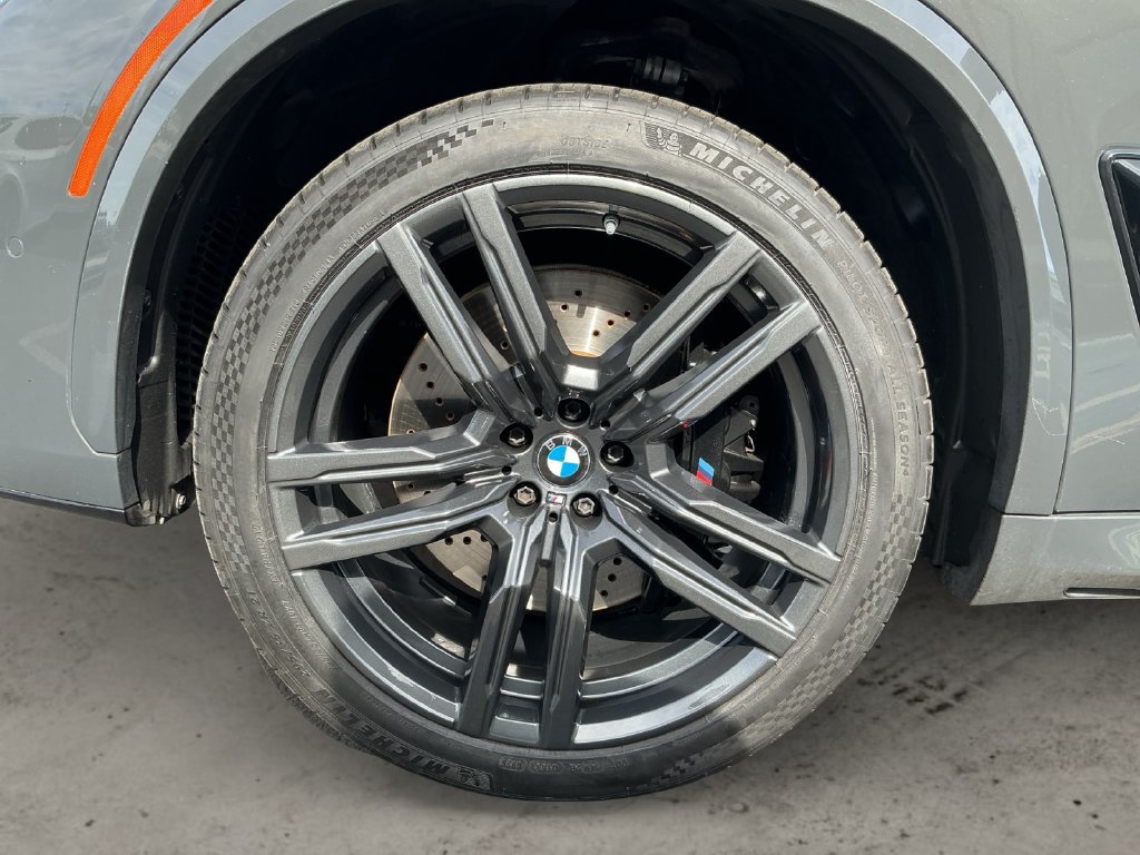 Used 2022 BMW X5 M w/ Competition Package 2 AWD/4WD image 9
