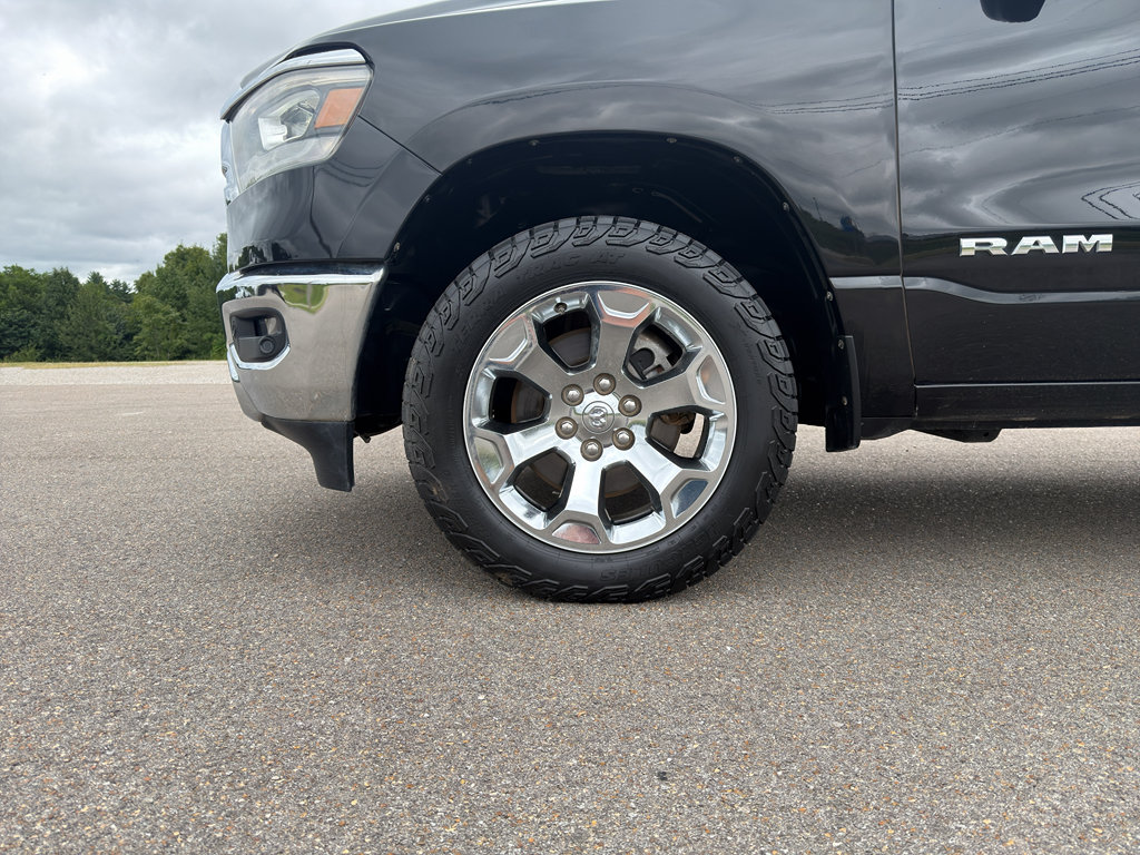 Used 2022 RAM 1500 Big Horn AWD/4WD image 3
