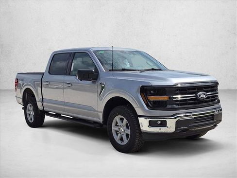 New 2026 Ford F150 XLT w/ Equipment Group 302A MID AWD/4WD image 7