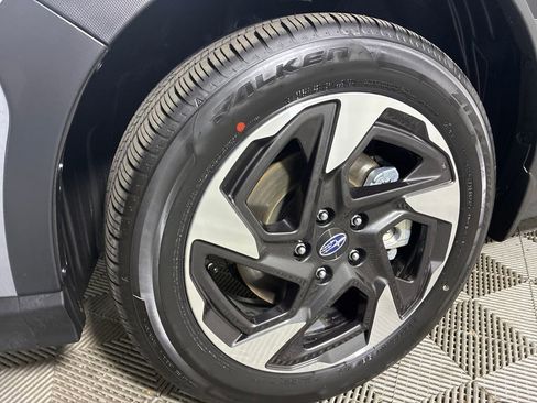 Used 2025 Subaru Crosstrek 2.5i Limited w/ Crosstrek Mirror Package image 4