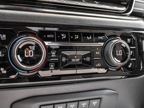 New 2026 Chevrolet Silverado 2500 ZR2 w/ LPO, Dark Essentials Package AWD/4WD image 31
