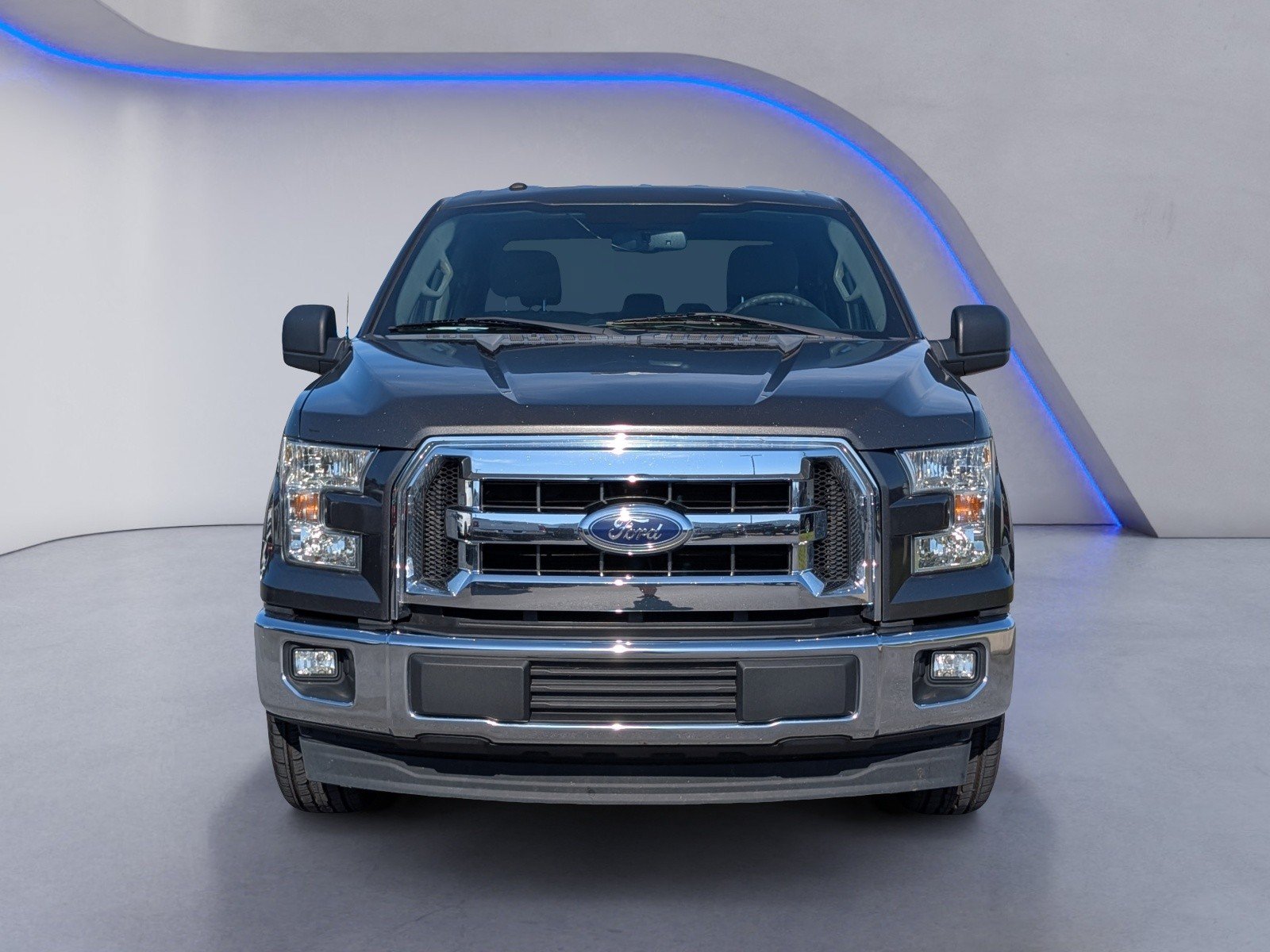 Used 2017 Ford F150 XLT RWD image 3