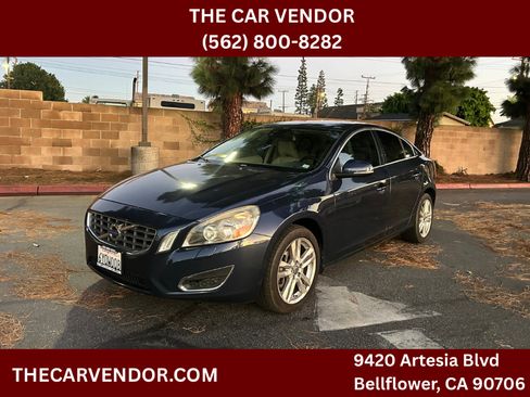 Used 2013 Volvo S60 T5 image 1
