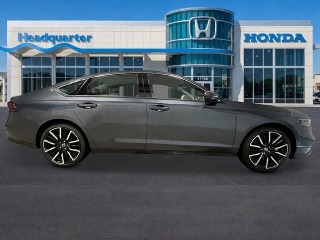 New 2026 Honda Accord Touring image 2