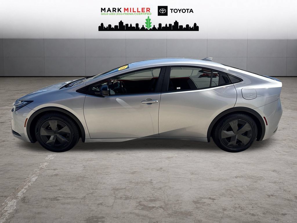Certified 2025 Toyota Prius LE FWD image 2