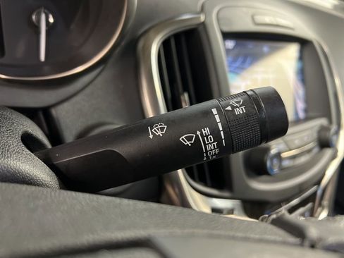 Used 2015 Buick LaCrosse Leather image 19