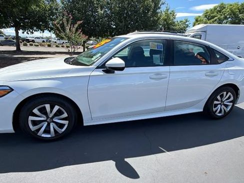 Used 2023 Honda Civic LX image 7