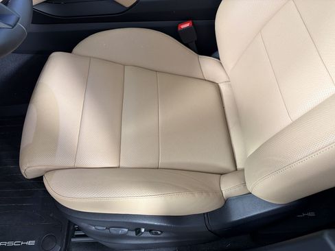 Certified 2026 Porsche Cayenne AWD/4WD image 14