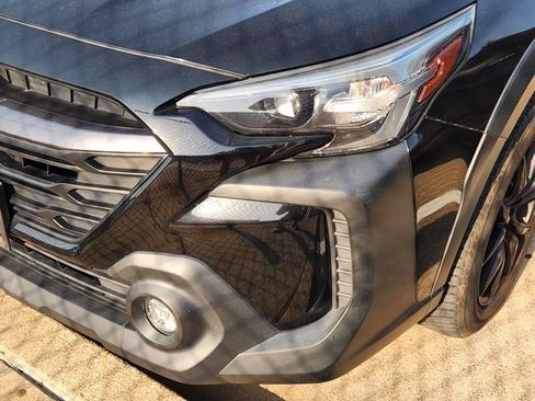 Used 2023 Subaru Outback Premium AWD/4WD image 8