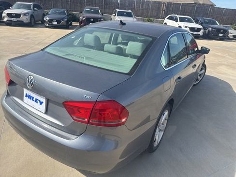 Used 2015 Volkswagen Passat 1.8T Limited Edition image 5