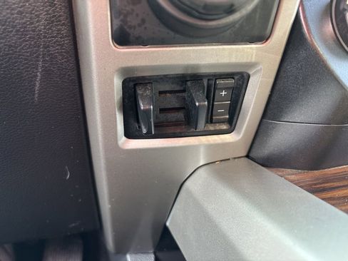 Used 2019 Ford F150 Lariat AWD/4WD image 33