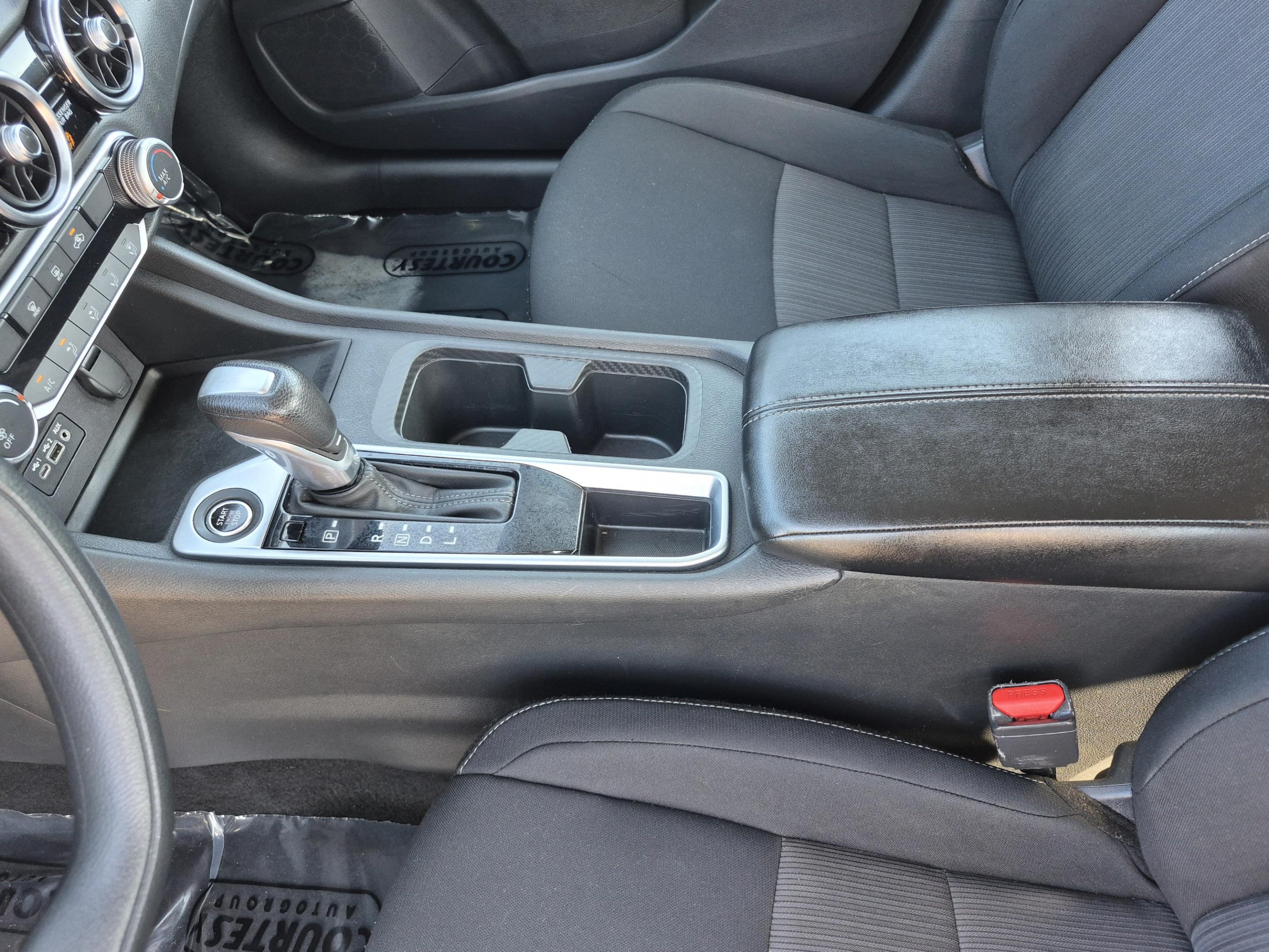 Certified 2023 Nissan Sentra SV FWD image 22