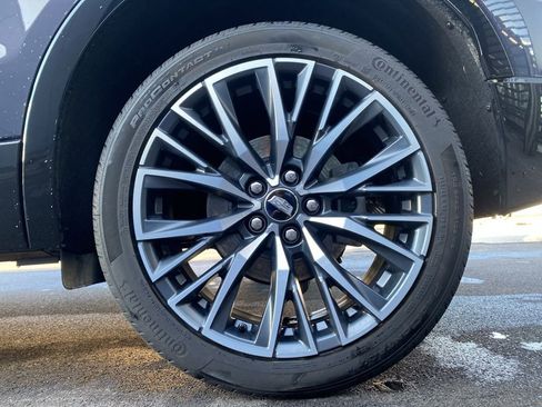 Used 2025 Cadillac XT4 Sport image 34