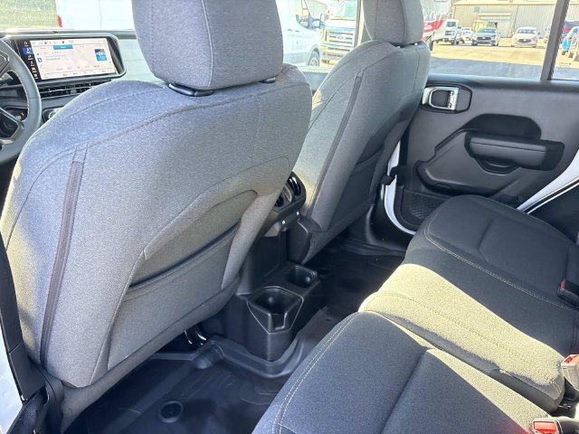 Used 2024 Jeep Wrangler Unlimited Sport AWD/4WD image 16