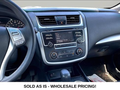 Used 2017 Nissan Altima 2.5 S w/ Power Driver Seat Package FWD image 9