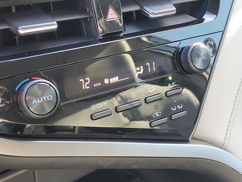 Certified 2022 Toyota Camry SE image 26