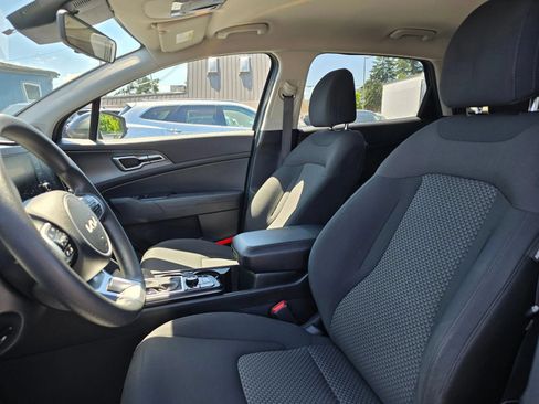 Used 2023 Kia Sportage LX FWD image 22