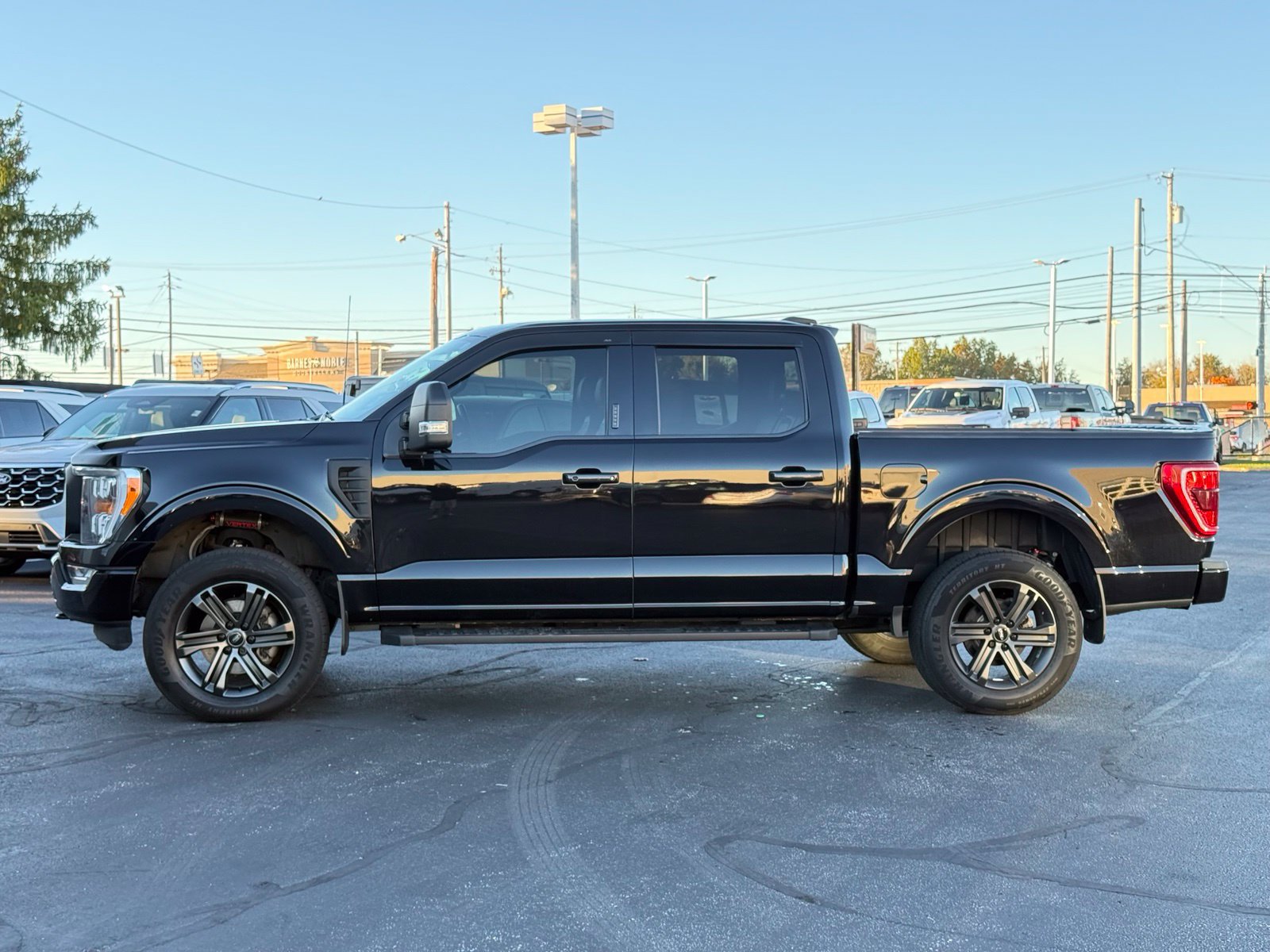 Used 2021 Ford F150 XLT w/ Equipment Group 302A High AWD/4WD image 7