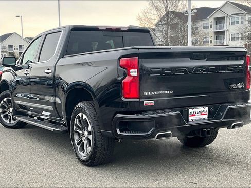 Used 2024 Chevrolet Silverado 1500 High Country w/ Z71 Off-Road Package image 11