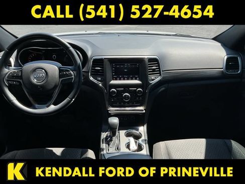 Used 2019 Jeep Grand Cherokee Laredo AWD/4WD image 21