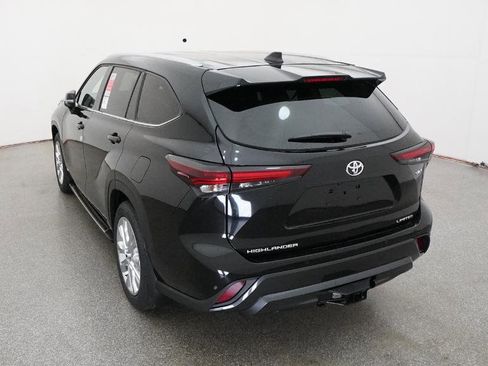 New 2026 Toyota Highlander Limited image 67