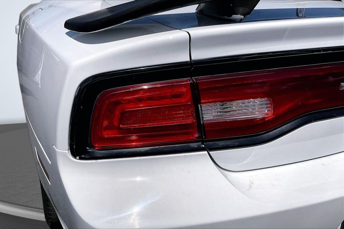 Used 2013 Dodge Charger R/T w/ Wheels & Tunes Group RWD image 30