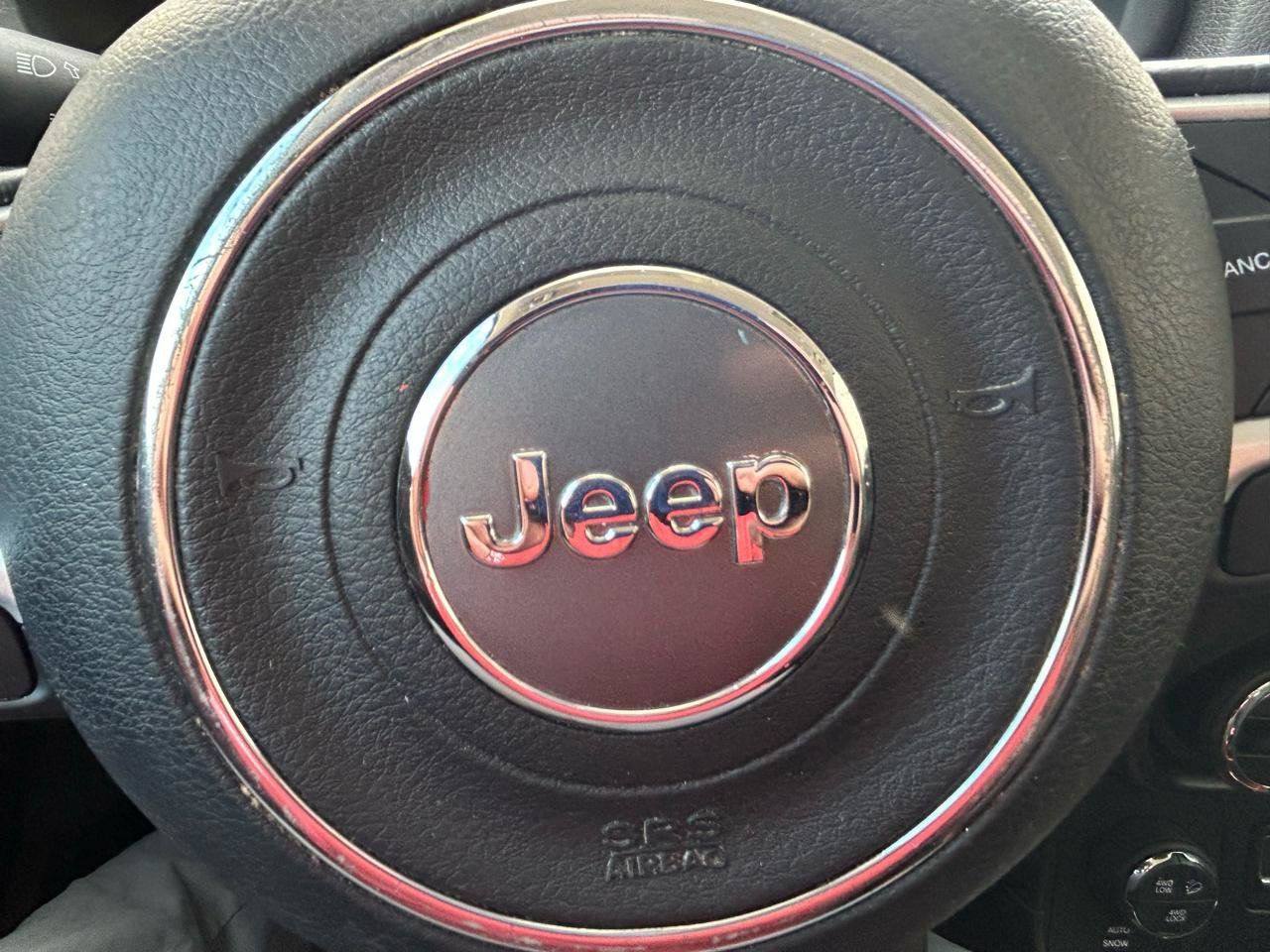 Used 2015 Jeep Renegade Trailhawk w/ Popular Equipment Group AWD/4WD image 20