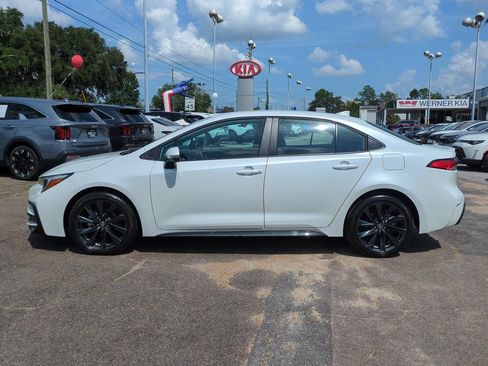 Used 2026 Toyota Corolla SE FWD image 8