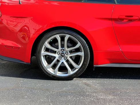 Used 2019 Ford Mustang GT Premium RWD image 25