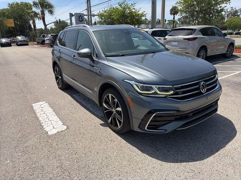 Used 2022 Volkswagen Tiguan SEL R-Line image 23