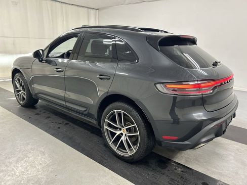 Certified 2025 Porsche Macan image 7