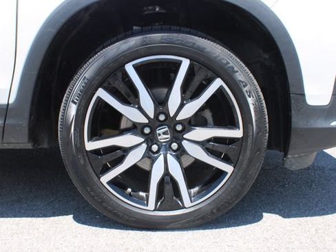 Used 2019 Honda Pilot Touring image 37