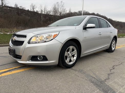 Used 2015 Chevrolet Malibu LT image 1