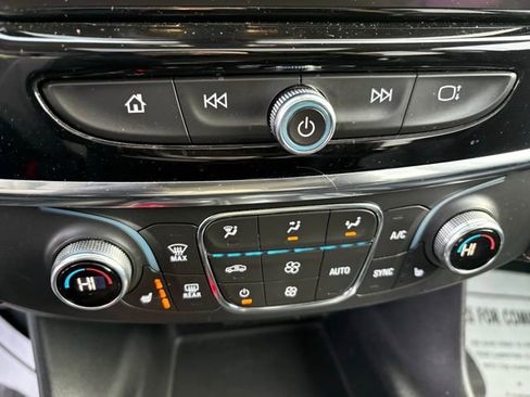 Used 2021 Chevrolet Traverse RS image 20